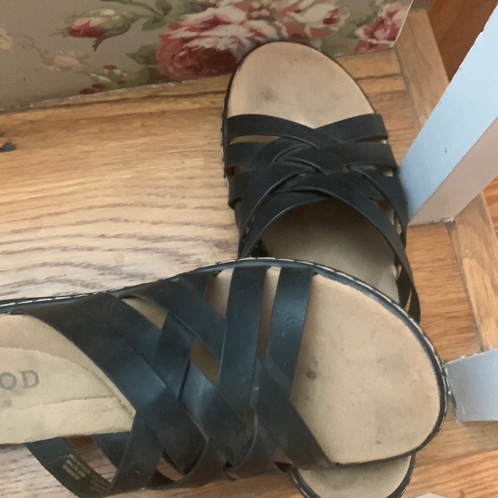 Strapped sandals